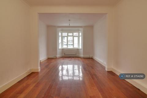 4 bedroom terraced house to rent, Clifton Road, Harrow, HA3