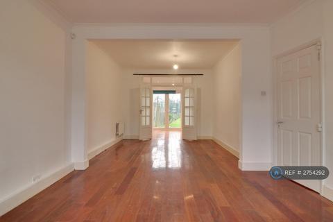 4 bedroom terraced house to rent, Clifton Road, Harrow, HA3