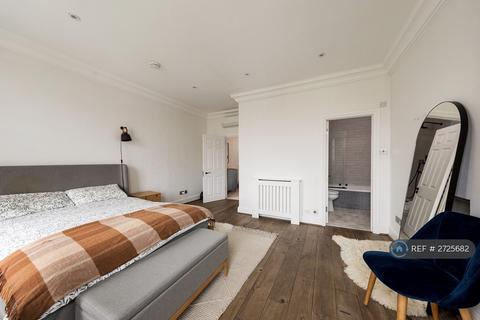 2 bedroom maisonette to rent, North End Road, London, SW6