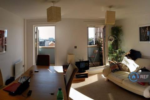 2 bedroom flat to rent, Chatham Place, London, E9