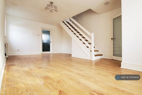 2 bedroom end of terrace house to rent - Vicarage Close, Northolt, UB5