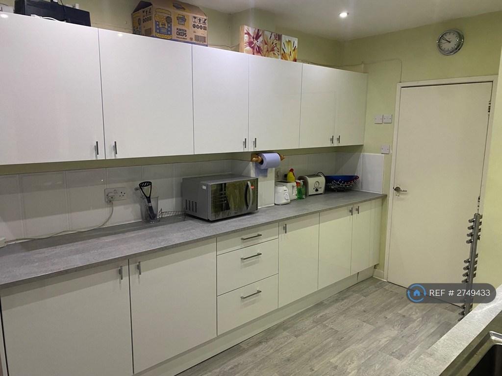 Kitchen Main Units