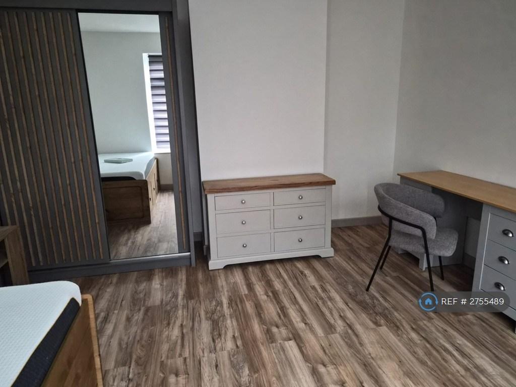 Large Double Rooom