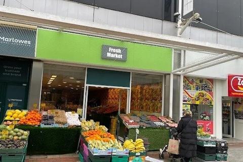 Retail property (high street) to rent, Marlowes Hemel Hempstead HP1 1DX