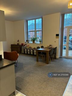 3 bedroom semi-detached house to rent, School Street, Church Gresley, Swadlincote, DE11