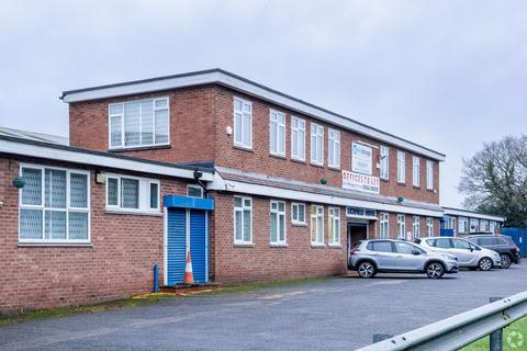 Warehouse to rent, Coppice Side Industrial Estate Walsall WS8 7EX