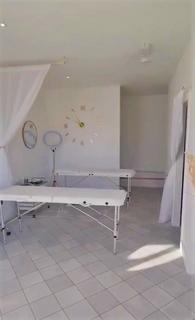 Retail property (high street) for sale, Blackfen Rd Sidcup DA15 8PS