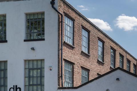 Industrial unit to rent, 21-22 Turle Rd London N4 3LZ