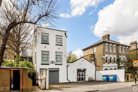 Industrial unit to rent, 21-22 Turle Rd London N4 3LZ