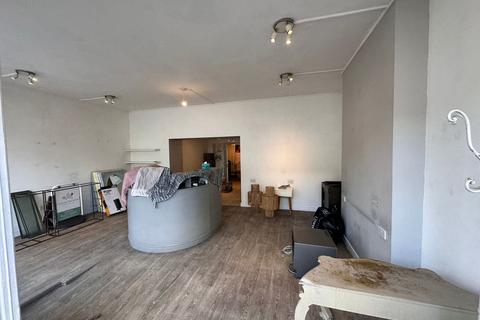 Retail property (high street) to rent, 65-65a Newport Rd Barnstaple EX32 9BG
