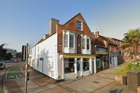 Retail property (high street) to rent, 1 High Street St Newport PO30 1SS