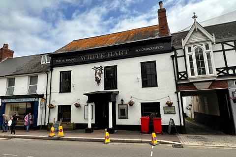 Pub for sale, 19 Fore St Cullompton EX15 1JS