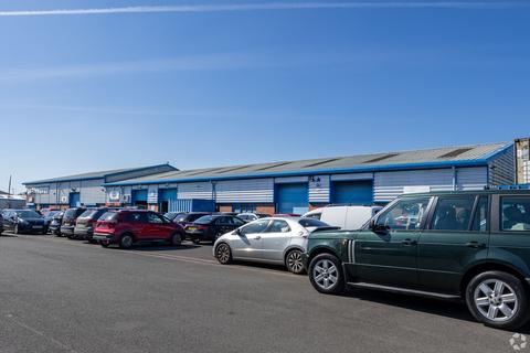 Warehouse to rent, Brookfield Dr Cannock WS11 0JR