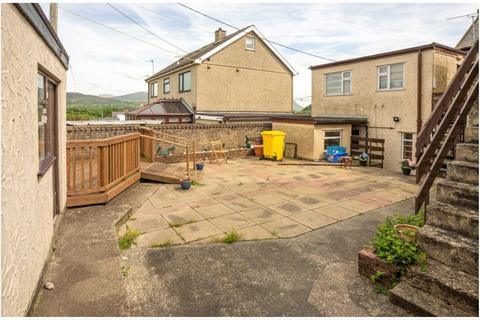 Healthcare facility for sale, Station Rd Caernarfon LL55 4BE