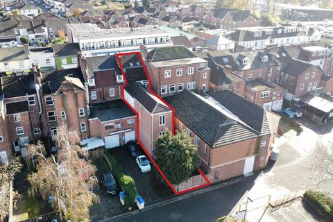 Retail property (high street) for sale, 30 Victoria Rd Southampton SO19 9DX