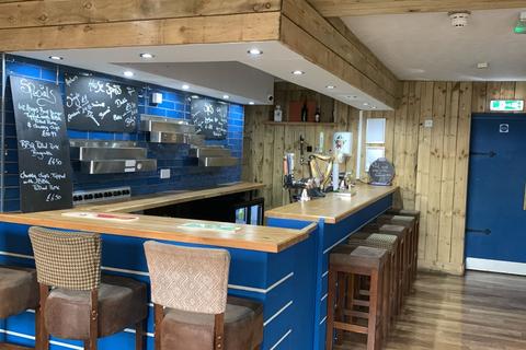 Pub for sale, 15 Ford St Tavistock PL19 8DZ
