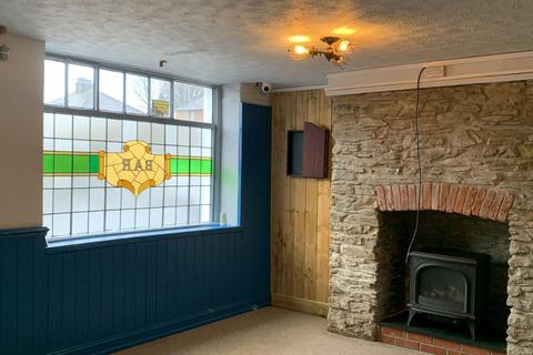 Pub for sale, 15 Ford St Tavistock PL19 8DZ
