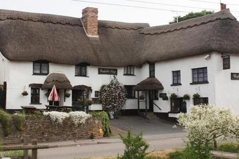 Pub for sale, Fore St North Tawton EX20 2ED