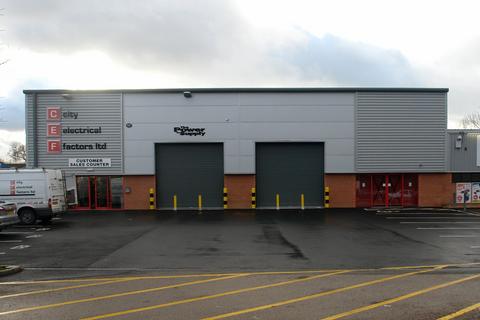 Warehouse to rent, Pipers Rd Redditch B98 0HU