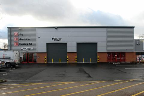 Warehouse to rent, Pipers Rd Redditch B98 0HU