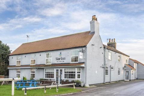 Pub for sale, Main Road Weaverthorpe YO17 8EY