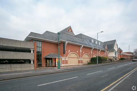 Property to rent, Gresley Row Lichfield WS13 6NF