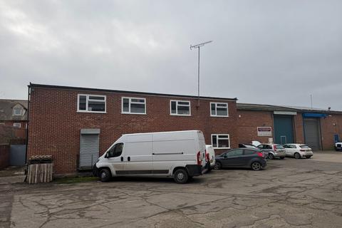 Warehouse to rent, Holloway Rd Heybridge CM9 4ER