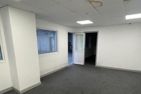 Warehouse to rent, Fryers Rd Walsall WS2 7LY