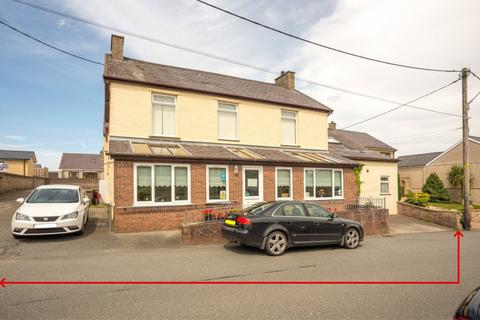 Healthcare facility to rent, Station Rd Caernarfon LL55 4BE