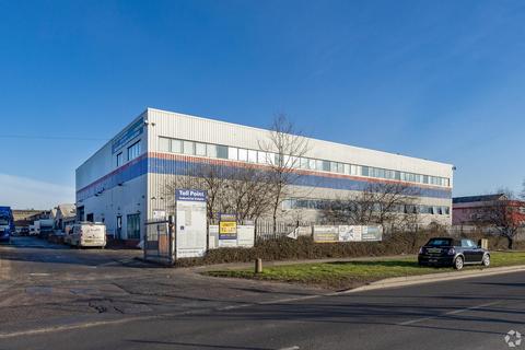 Warehouse to rent, Lichfield Rd Brownhills WS8 6JP