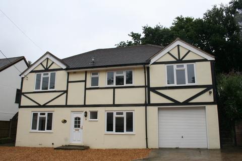 4 bedroom house to rent, Sun Ray Estate, Sandhurst, Sandhurst, GU47