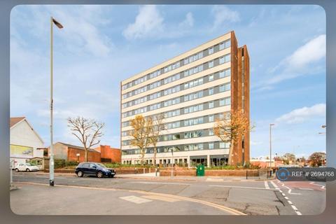 Studio to rent, Nexus Point, Birmingham, B24
