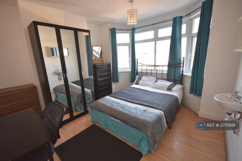 2 bedroom maisonette to rent, Lilac Road, Southampton, SO16