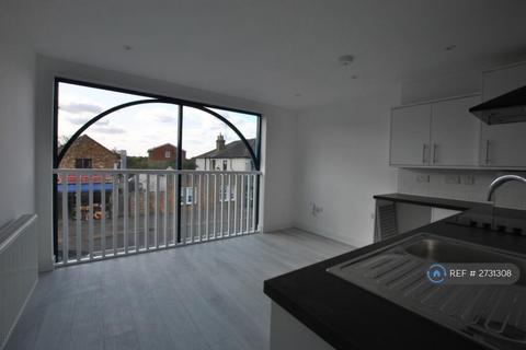 1 bedroom flat to rent, Station Road, Longfield, DA3