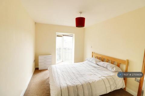 2 bedroom flat to rent, Smiths Court, Northampton, NN4