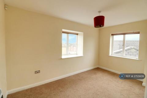 2 bedroom flat to rent, Smiths Court, Northampton, NN4