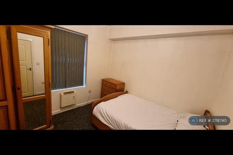 2 bedroom end of terrace house to rent, Broxtowe Avenue, Nottingham, NG8