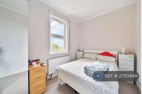2 bedroom flat to rent, Horniman Grange, London, SE23
