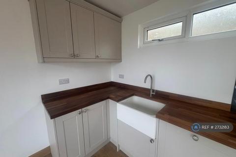 3 bedroom bungalow to rent, The Stables, Grassmoor, Chesterfield, S42