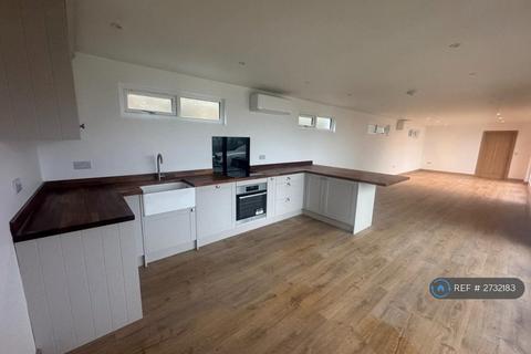 3 bedroom bungalow to rent, The Stables, Grassmoor, Chesterfield, S42