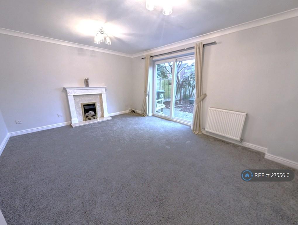 Lounge To Rear