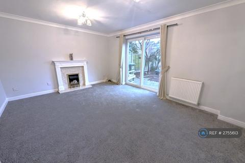4 bedroom detached house to rent, Shylock Grove, Warwick, CV34