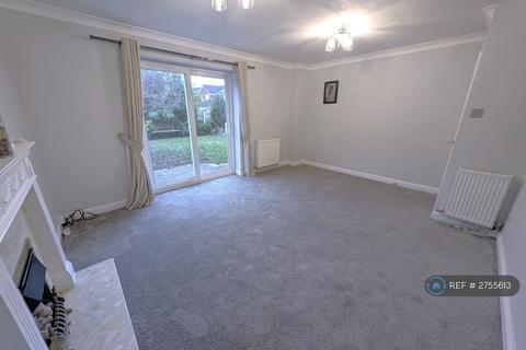 4 bedroom detached house to rent, Shylock Grove, Warwick, CV34