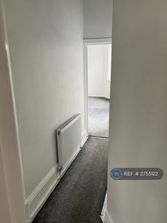 2 bedroom flat to rent, Wesley Street, Southport, PR8