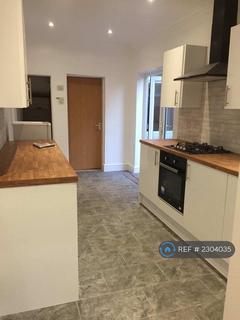 4 bedroom terraced house to rent, Ivy Road, Northampton, NN1