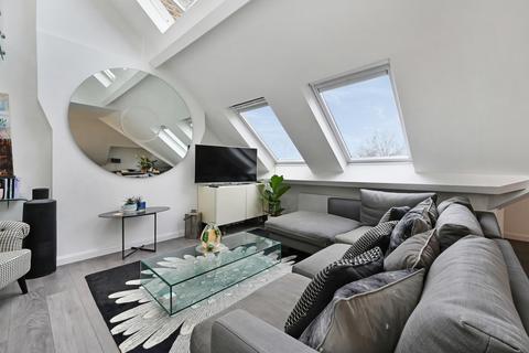 2 bedroom apartment to rent, Bolingbroke Grove, SW11