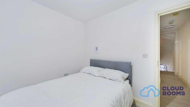 Halley-road-e12-6ue-1022679