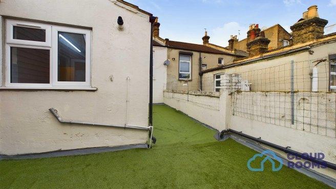Woodgrange-road-e7-0ew-1022772