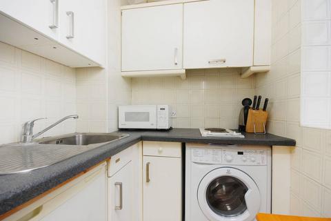 Studio to rent, Sloane Avenue, Chelsea, London, SW3