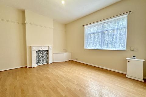 2 bedroom flat to rent, Flat 139 Duke Street Park Hill Sheffield S2 5QL